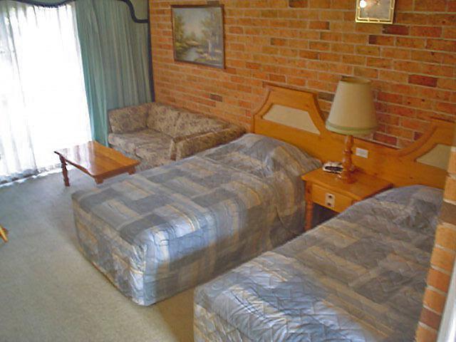 Coachmans Rest Motor Lodge คูนาแบราบรัน ห้อง รูปภาพ